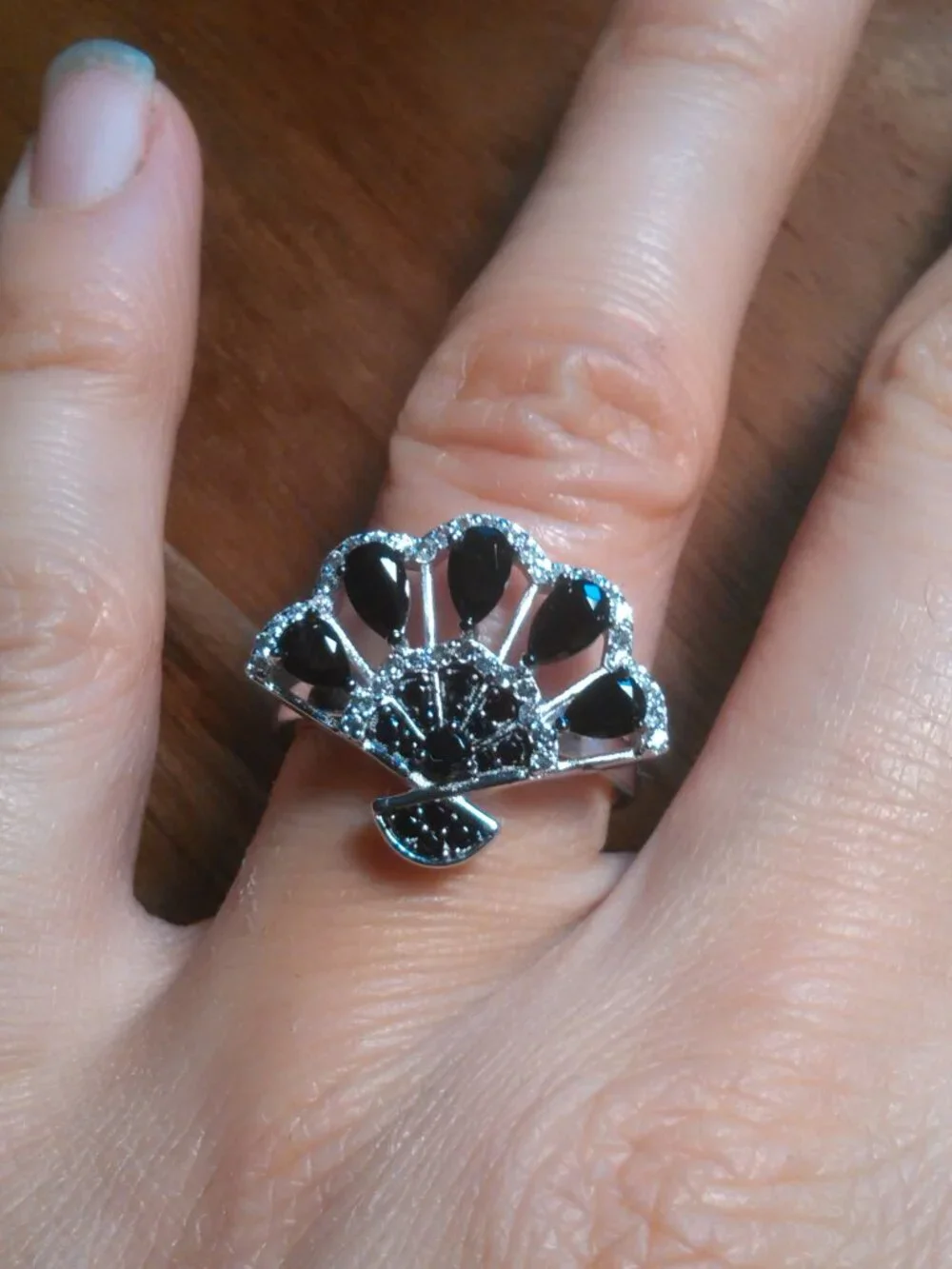 Black Spinel Rhodium over Sterling Silver Fan Ring (Size 7)